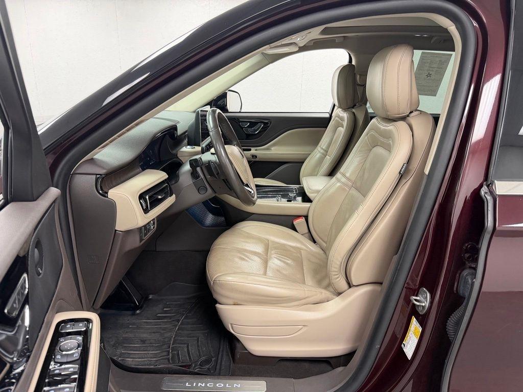 Lincoln Aviator  2020