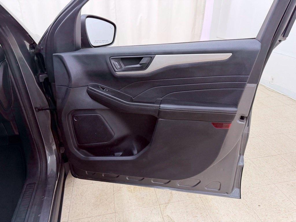 Ford Escape  2022