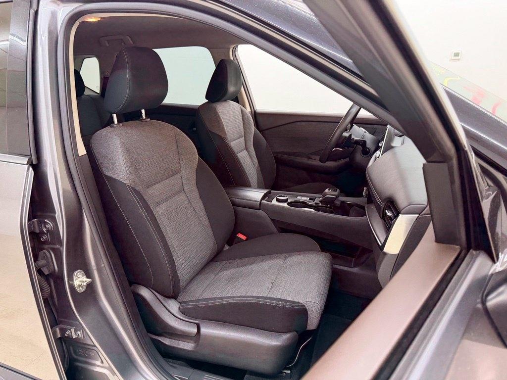 Nissan Rogue  2021