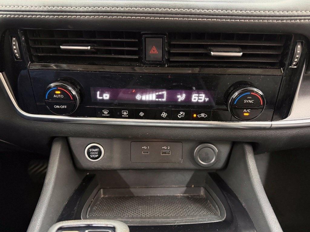 Nissan Rogue  2021