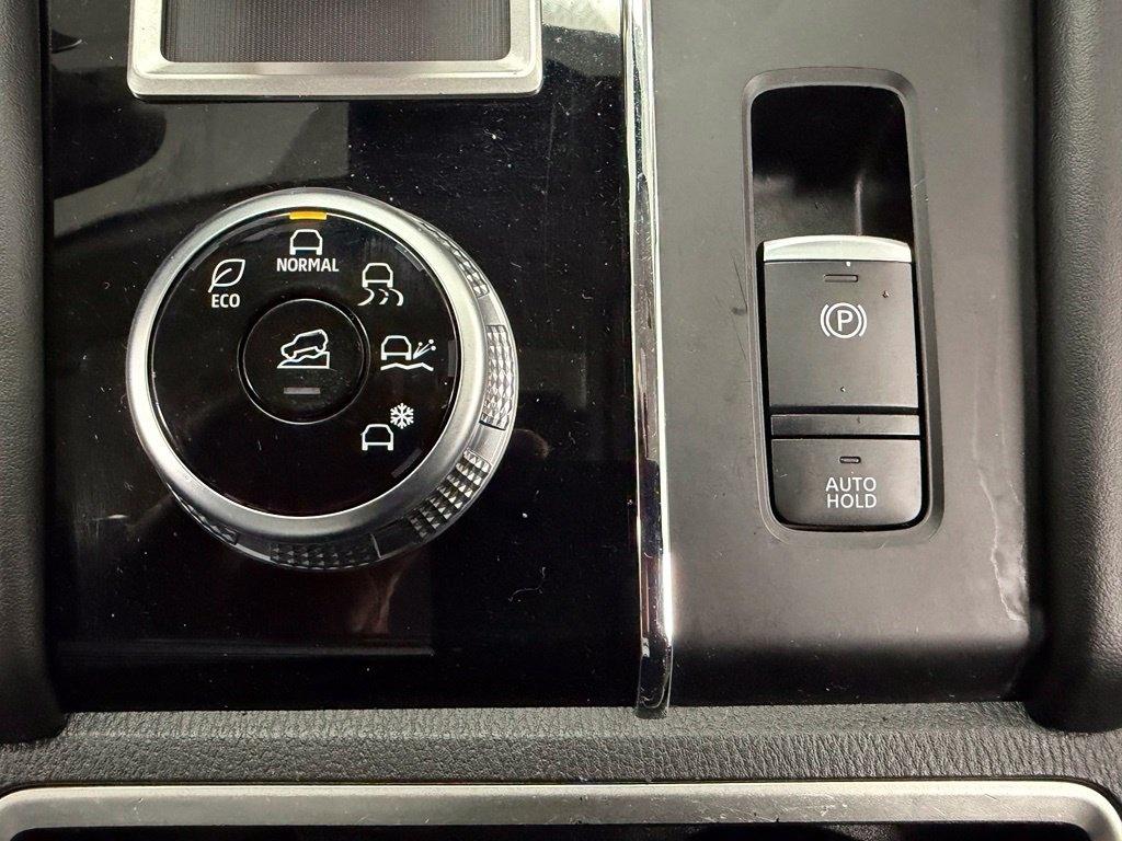 Mitsubishi Outlander  2024