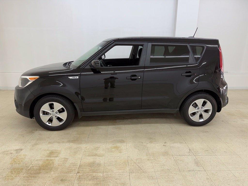 Used 2015 Kia Soul Base with VIN KNDJN2A25F7221238 for sale in Saint Marys, OH