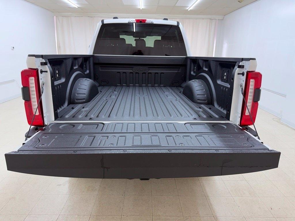 Ford F-250 SD  2027