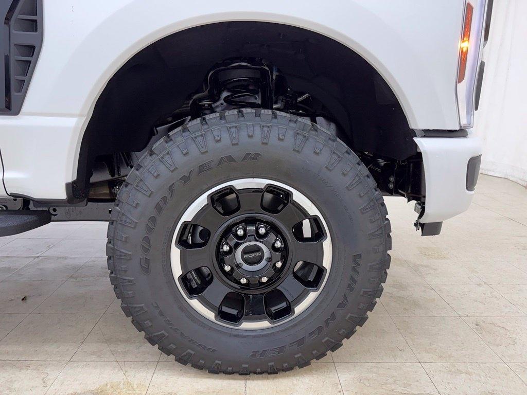 Ford F-250 SD  2027
