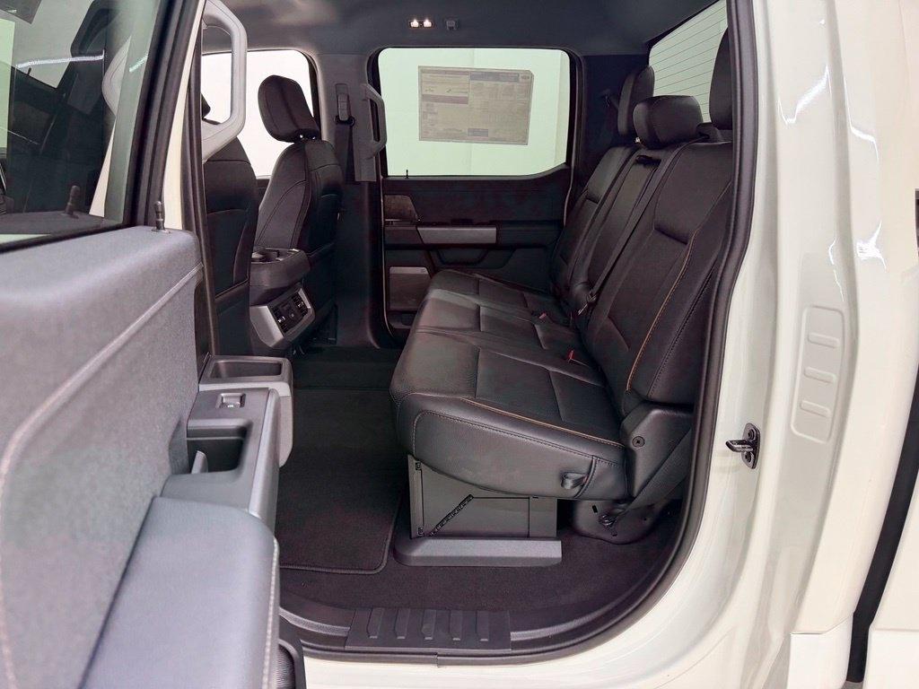 Ford F-250 SD  2027