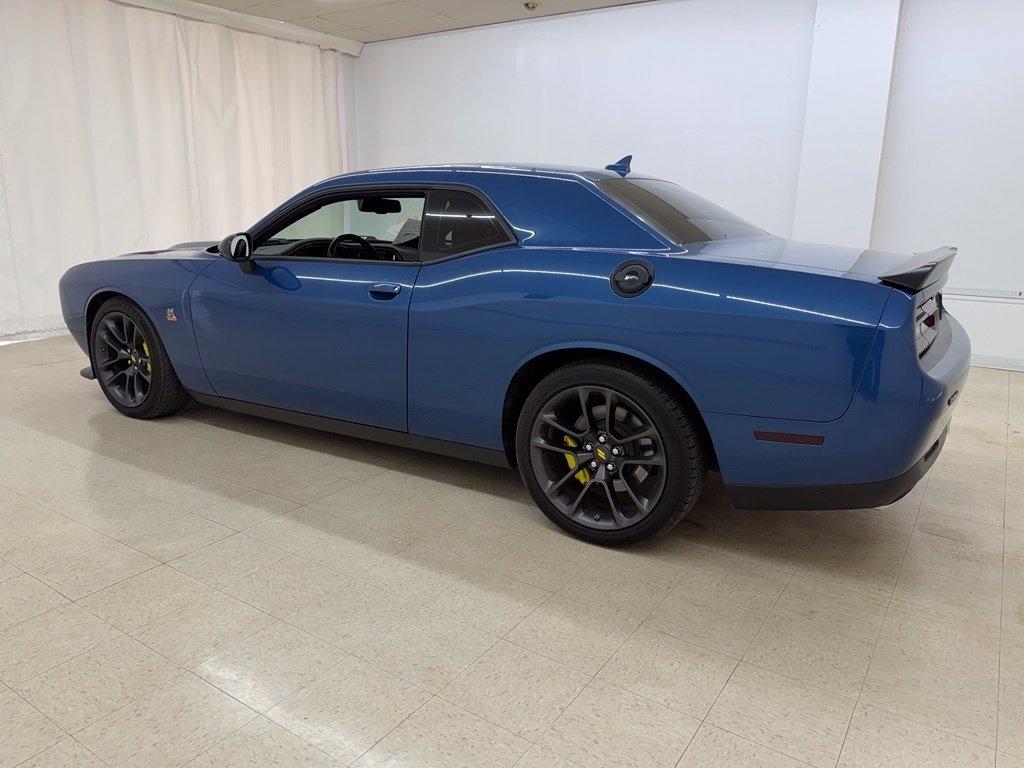 Dodge Challenger  2021
