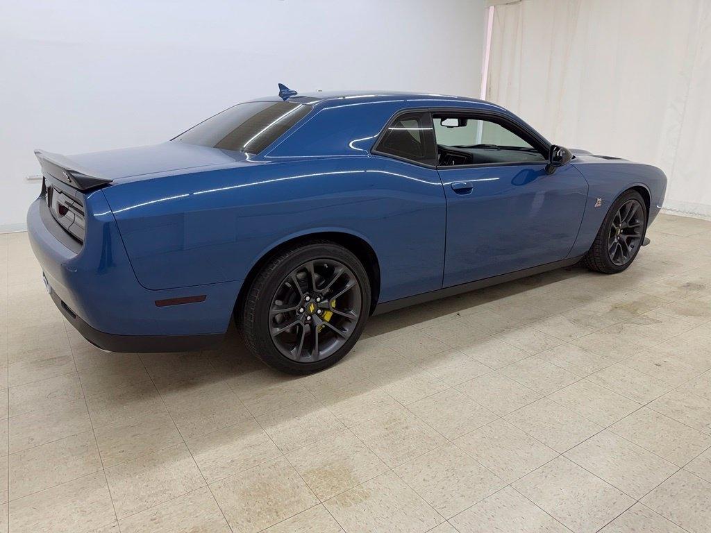Dodge Challenger  2021