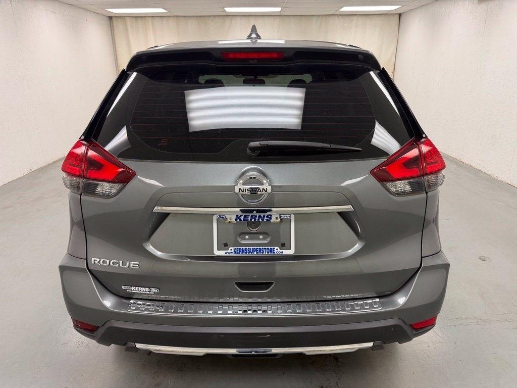 Nissan Rogue  2017