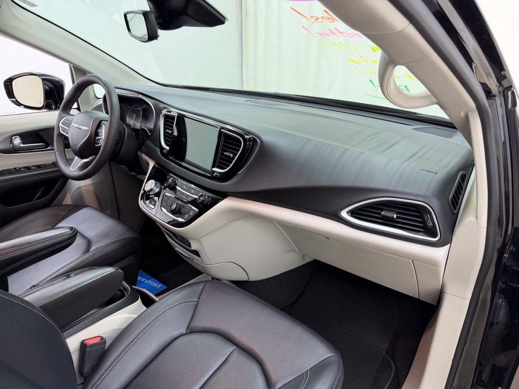 Chrysler Pacifica  2024
