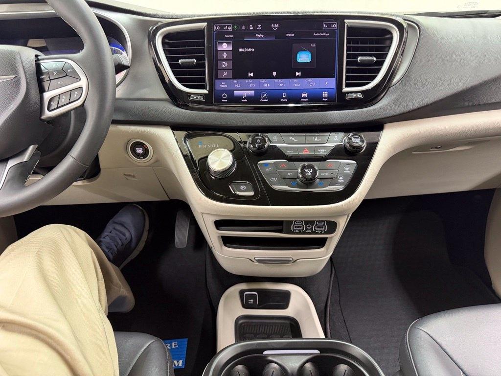 Chrysler Pacifica  2024