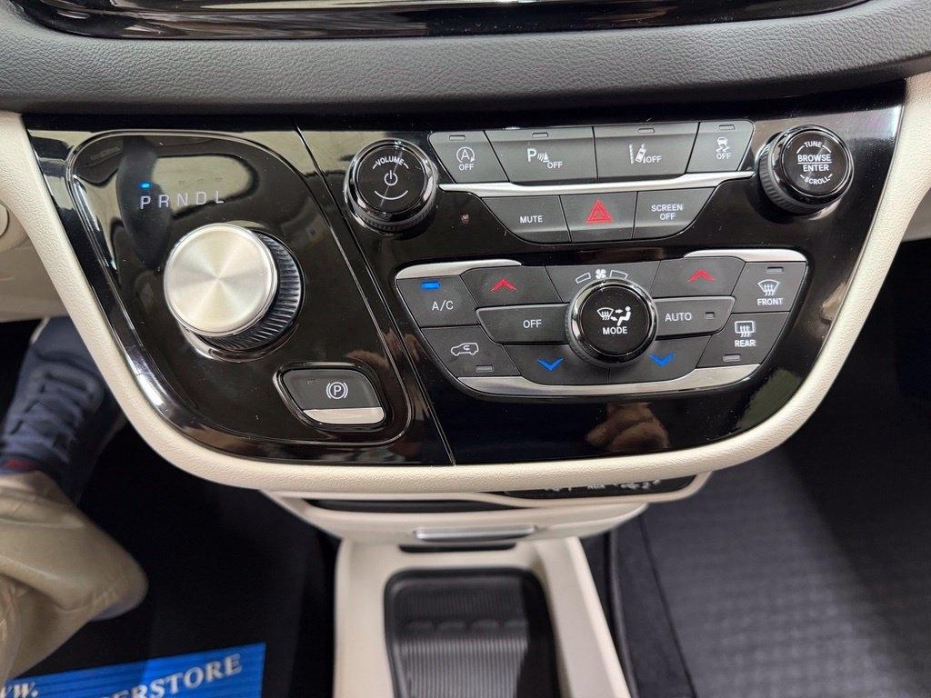 Chrysler Pacifica  2024