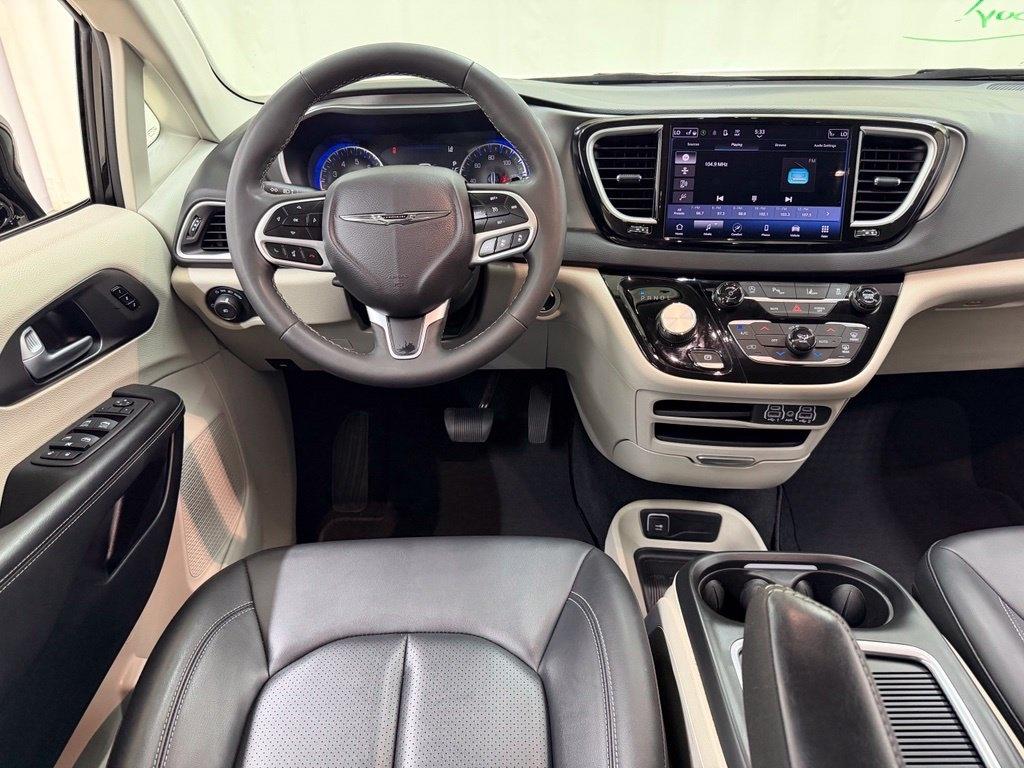 Chrysler Pacifica  2024