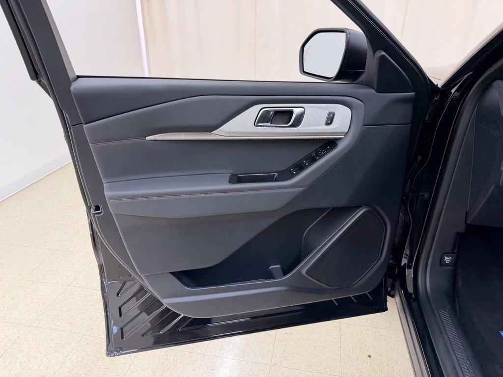 Ford Explorer  2027