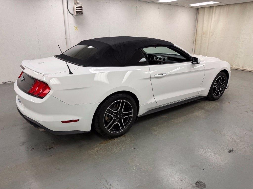 Ford Mustang  2021
