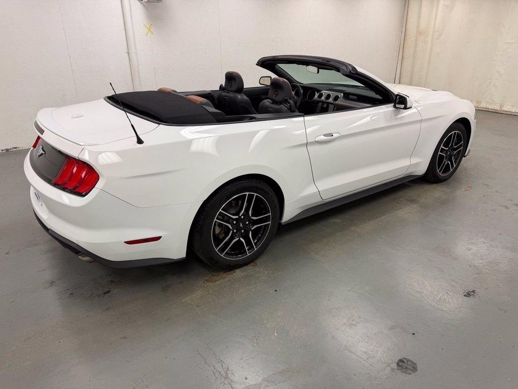 Ford Mustang  2021