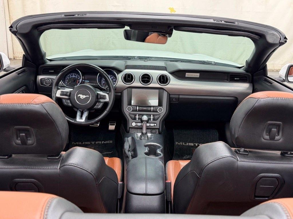 Ford Mustang  2021