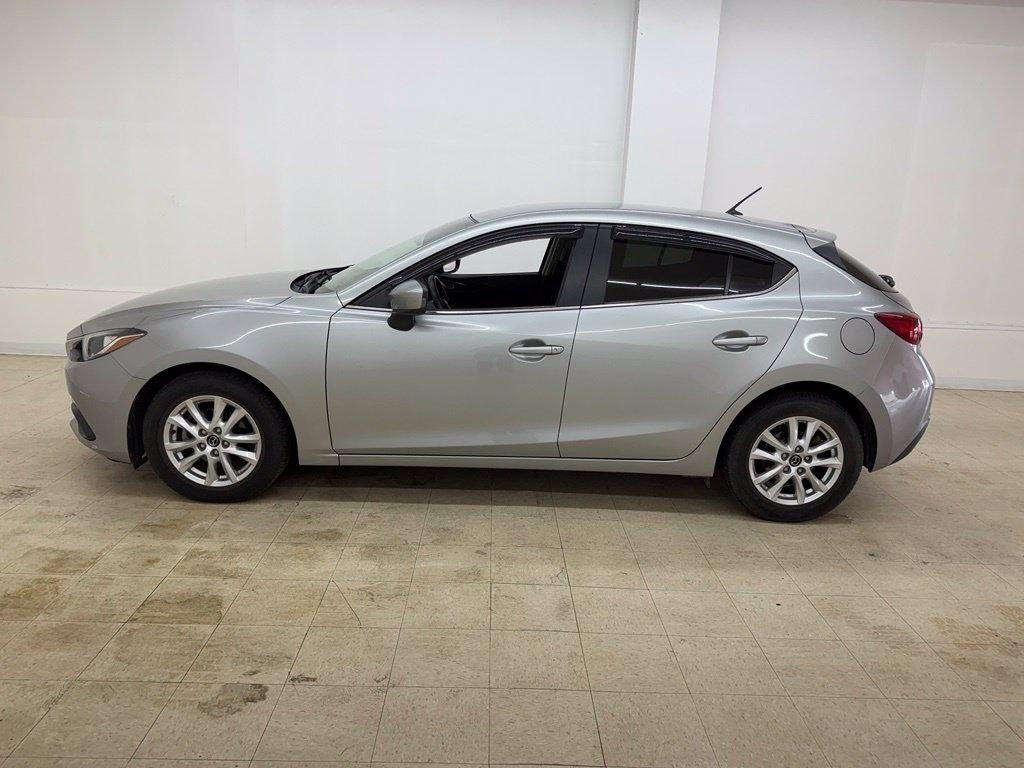 Mazda MAZDA3  2016