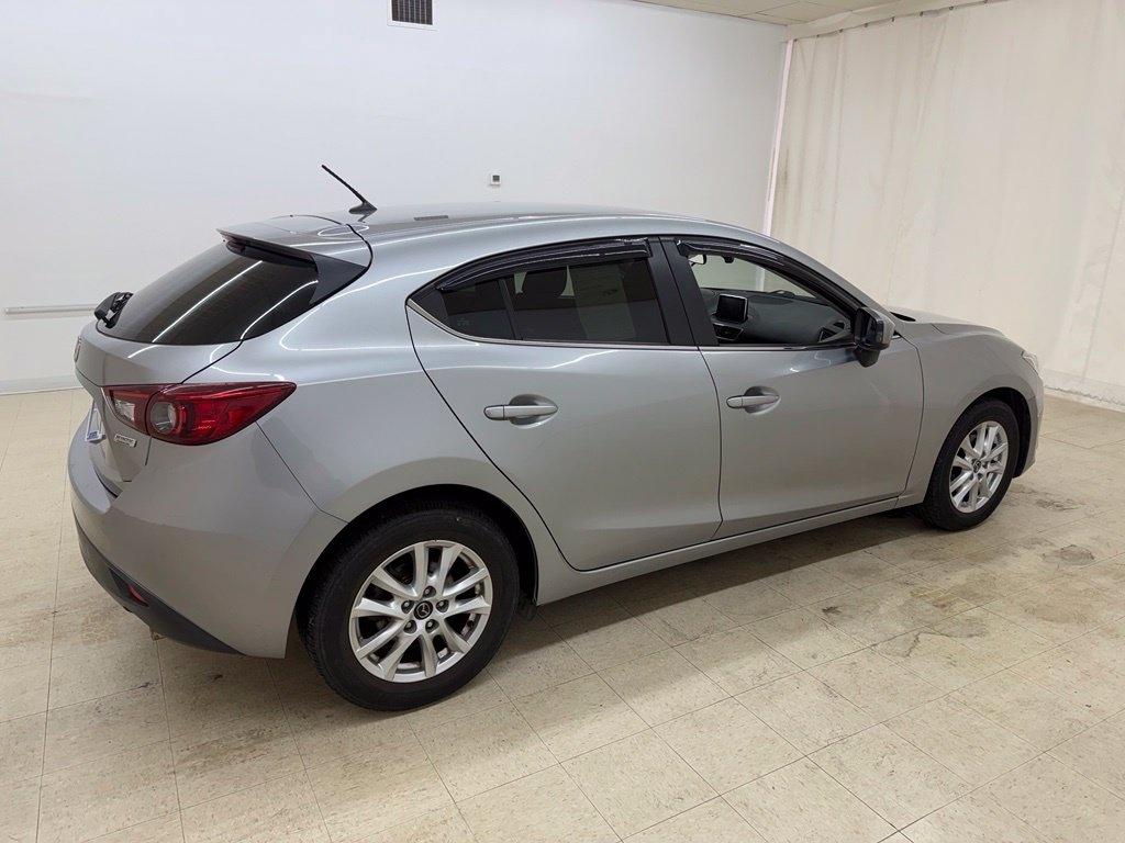 Mazda MAZDA3  2016
