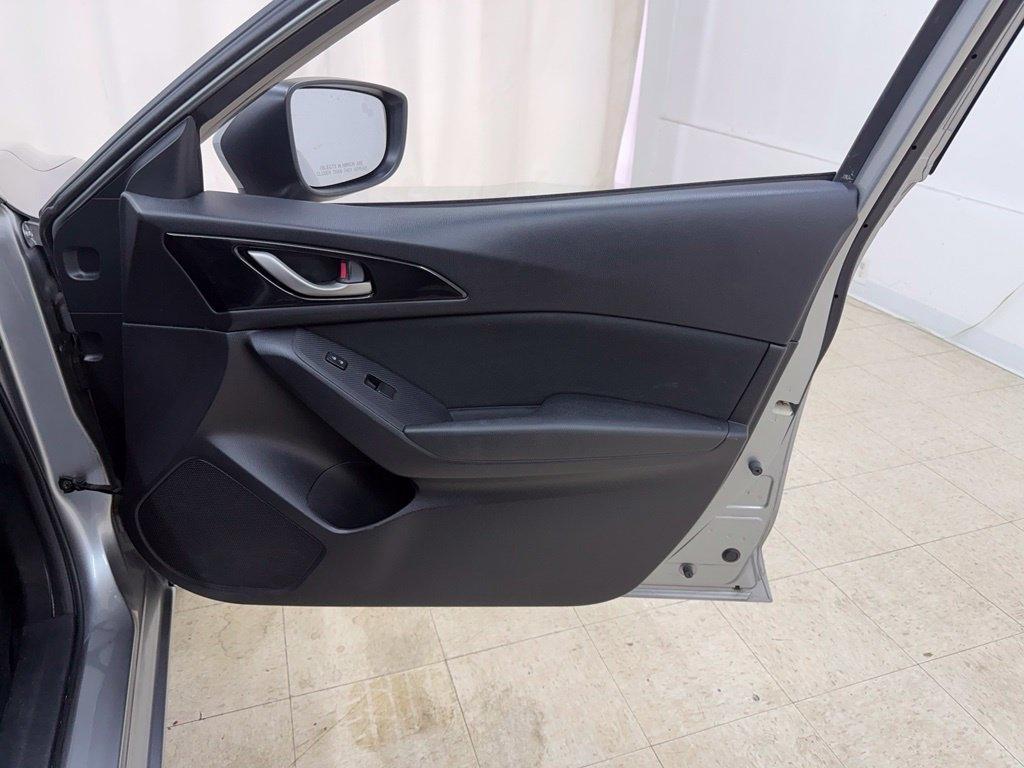 Mazda MAZDA3  2016