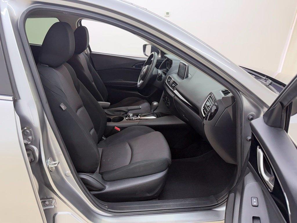 Mazda MAZDA3  2016