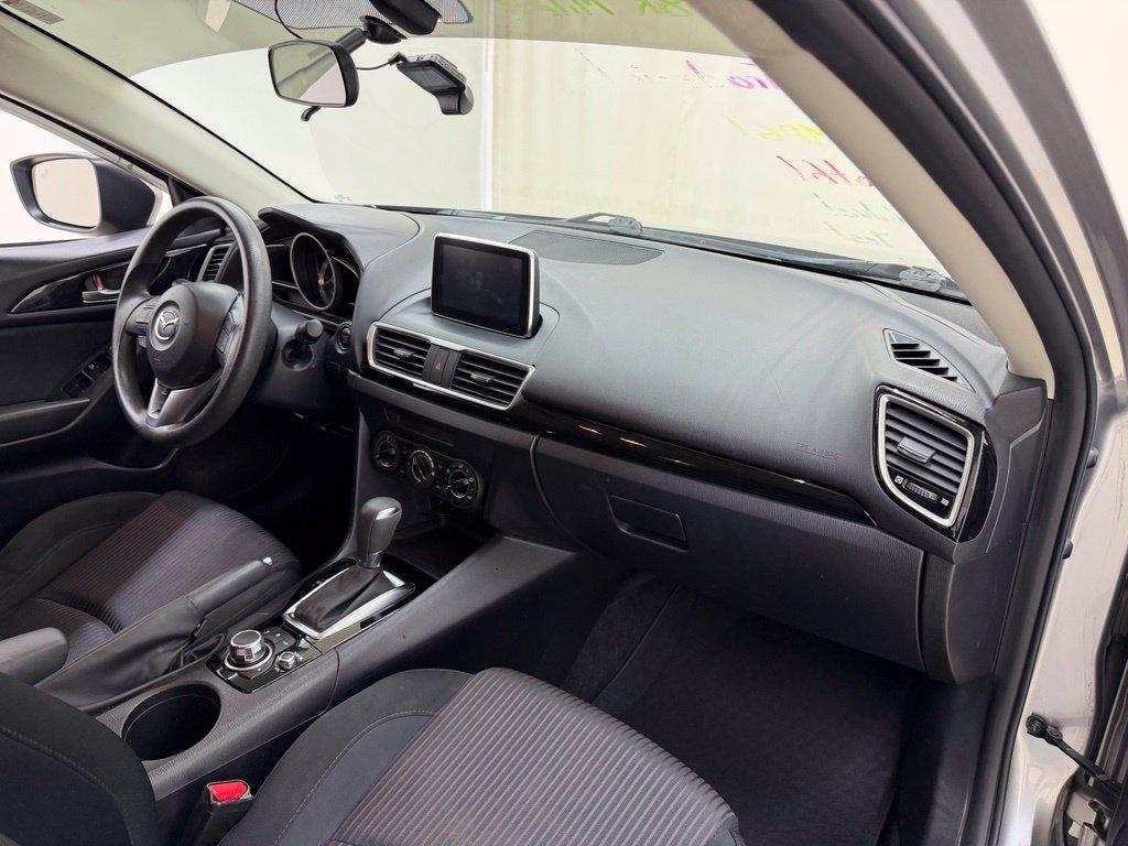 Mazda MAZDA3  2016