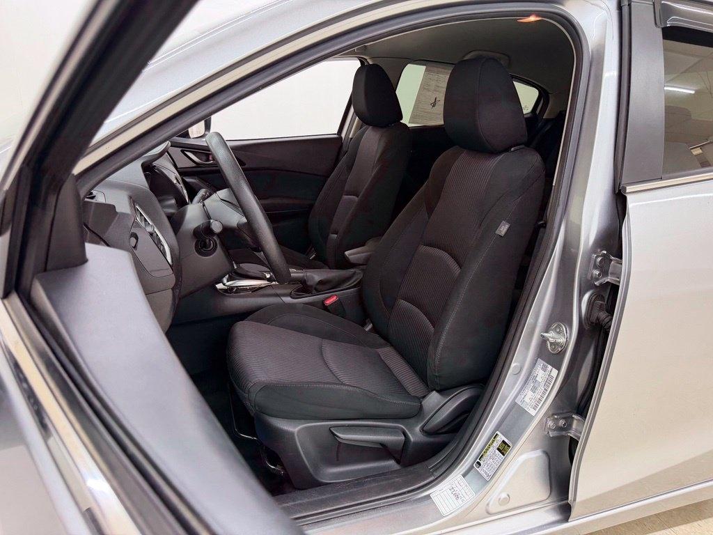 Mazda MAZDA3  2016