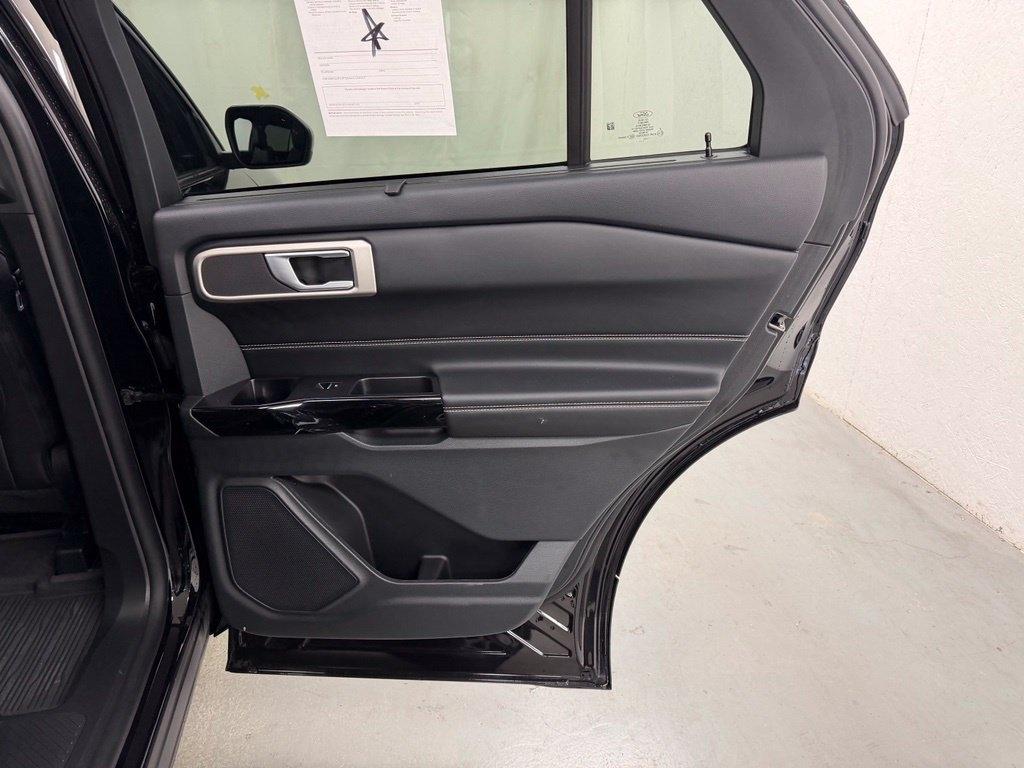 Ford Explorer  2023