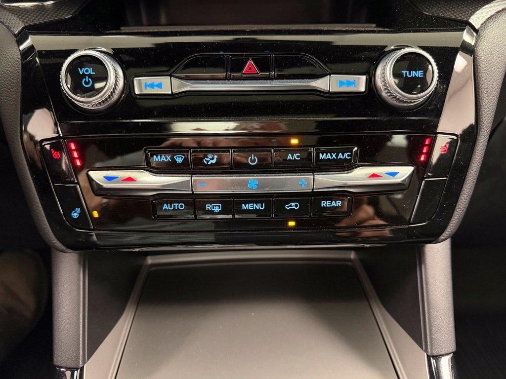 Ford Explorer  2023