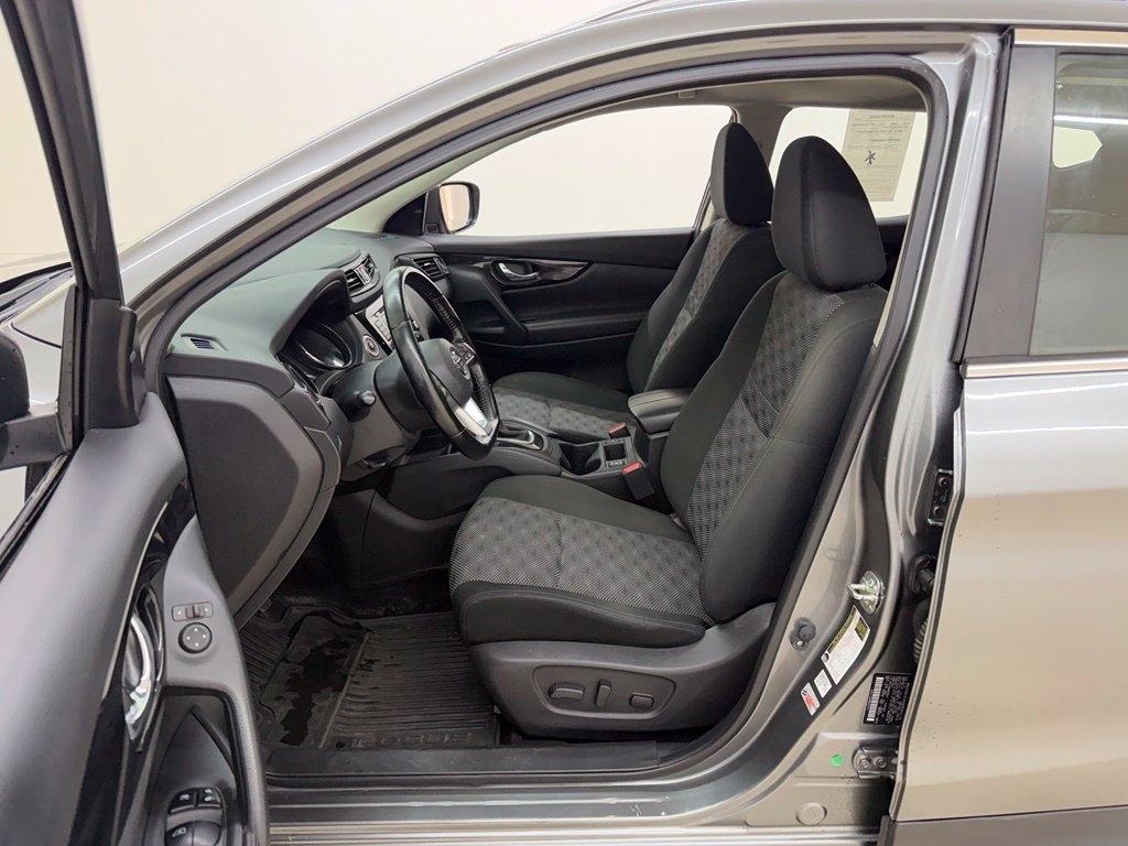 Nissan Rogue Sport  2022