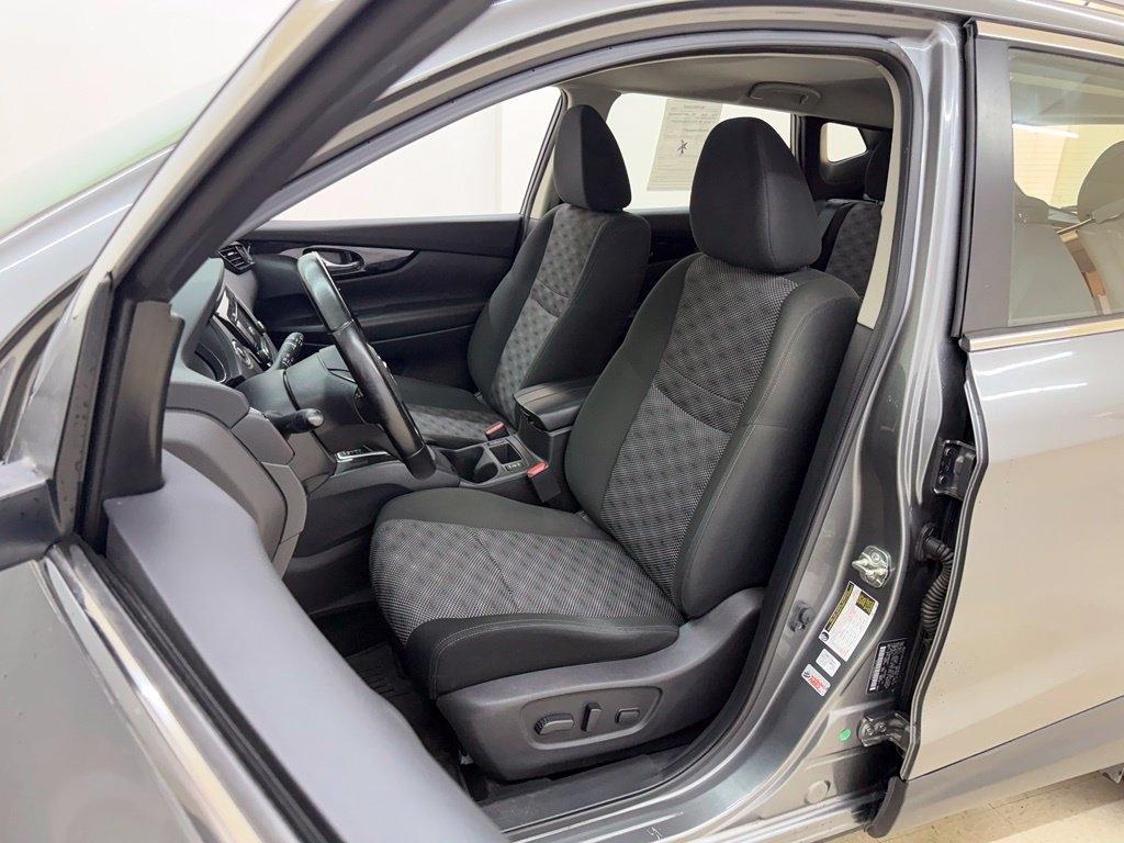 Nissan Rogue Sport  2022