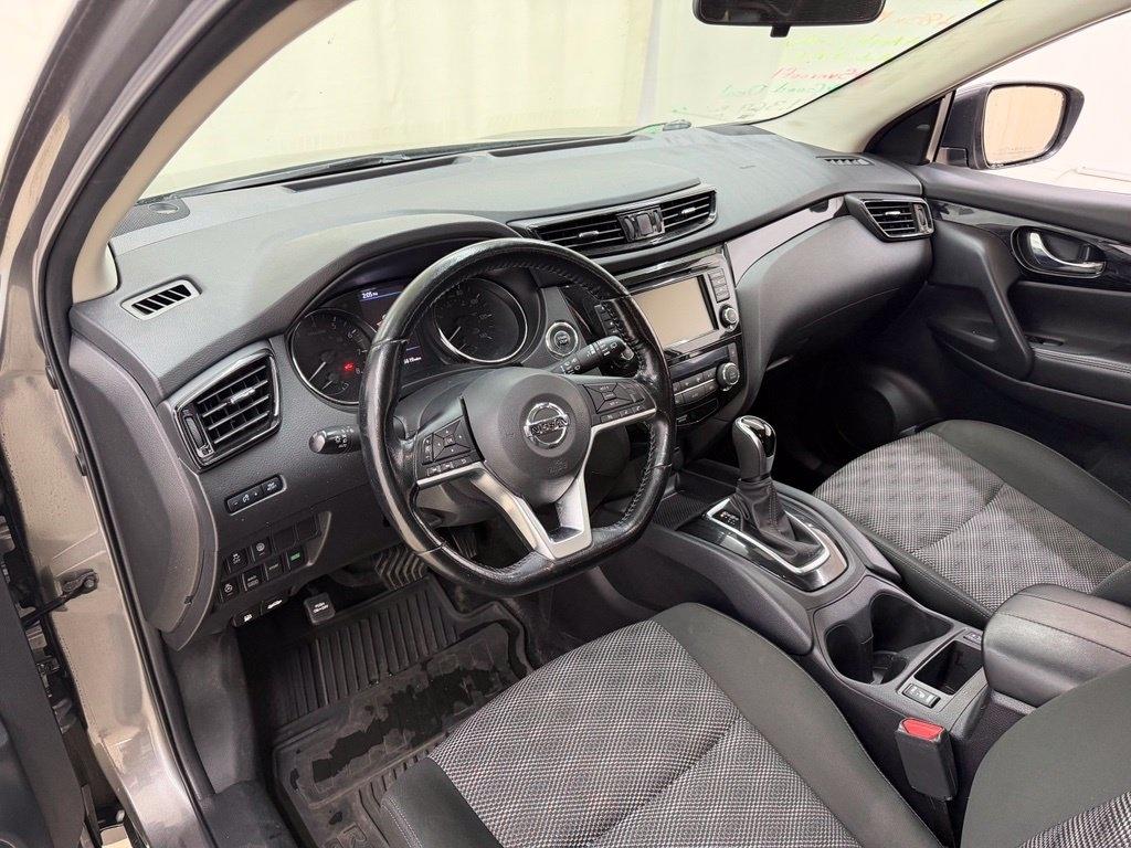 Nissan Rogue Sport  2022