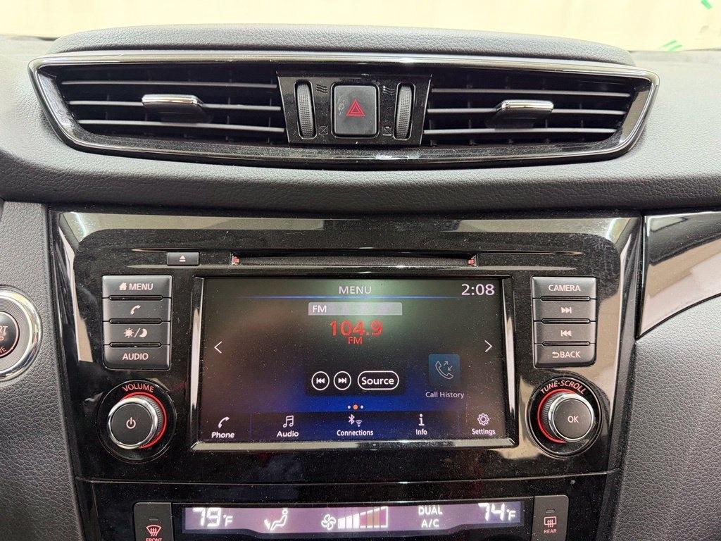 Nissan Rogue Sport  2022