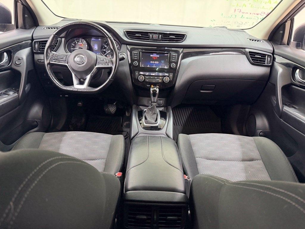 Nissan Rogue Sport  2022