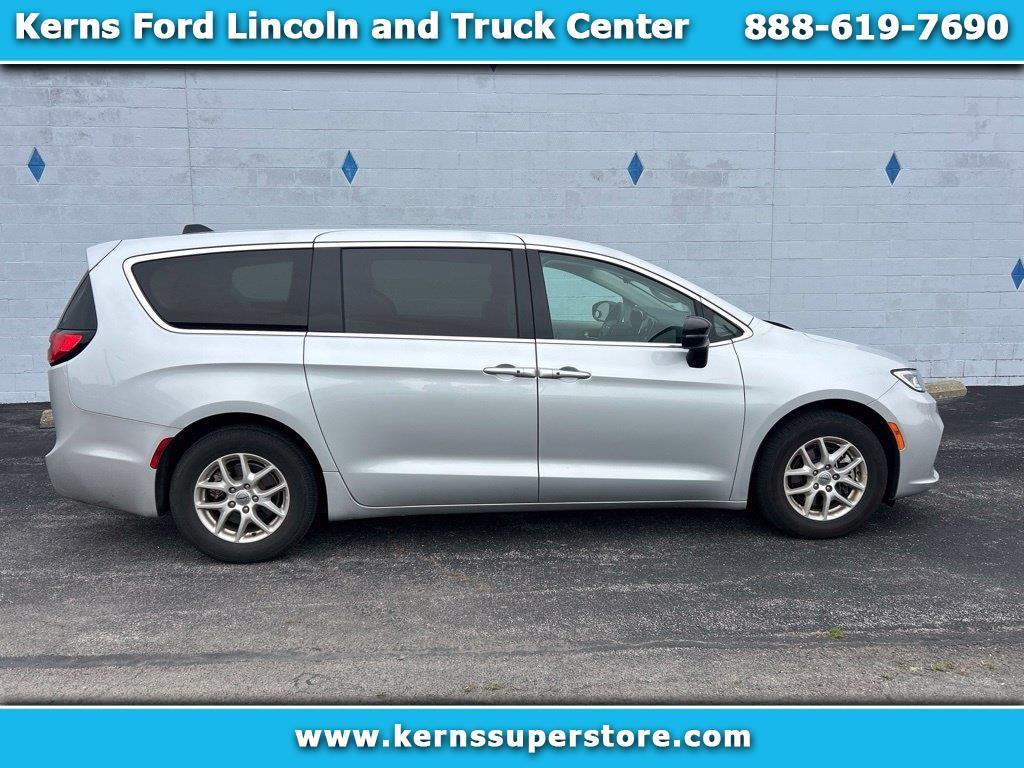 2024 Chrysler Pacifica