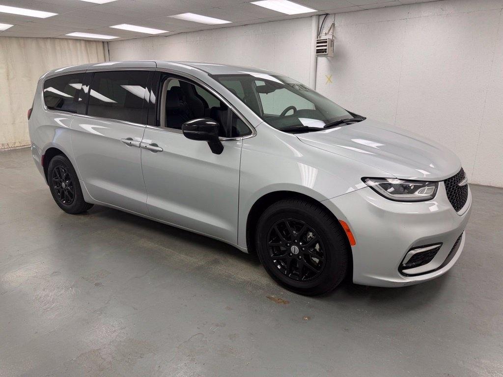 Chrysler Pacifica  2024