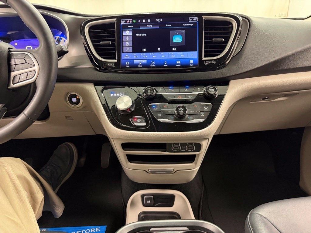 Chrysler Pacifica  2024