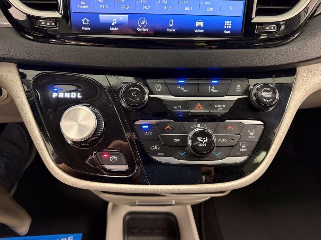 Chrysler Pacifica  2024