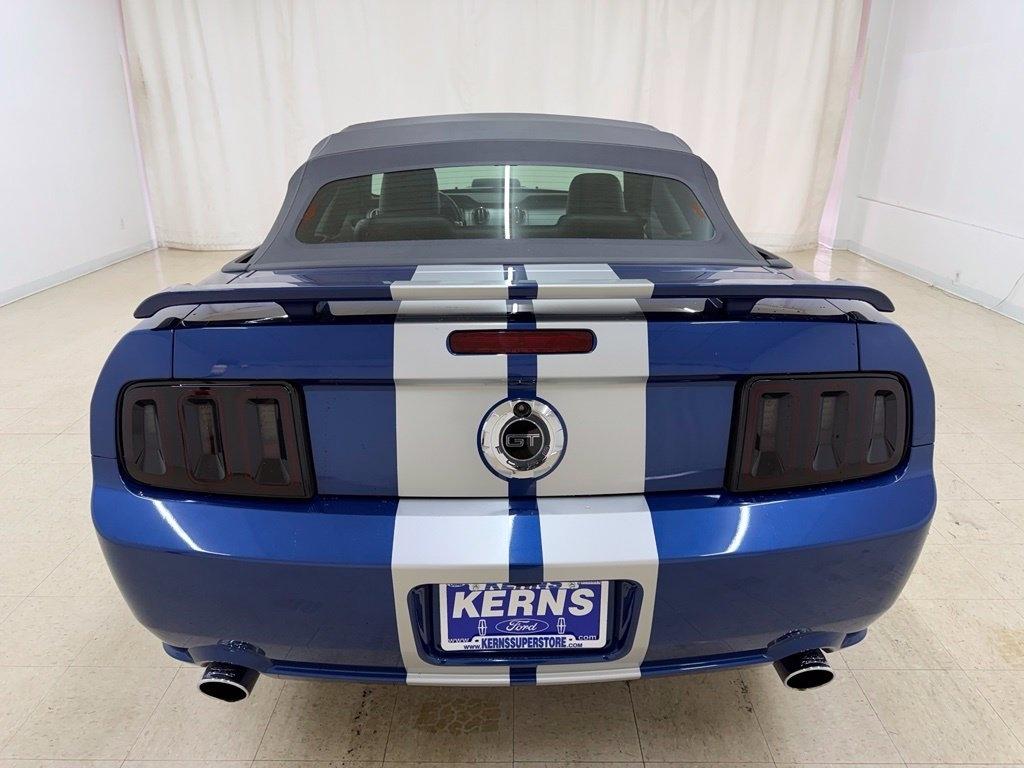 Ford Mustang  2007