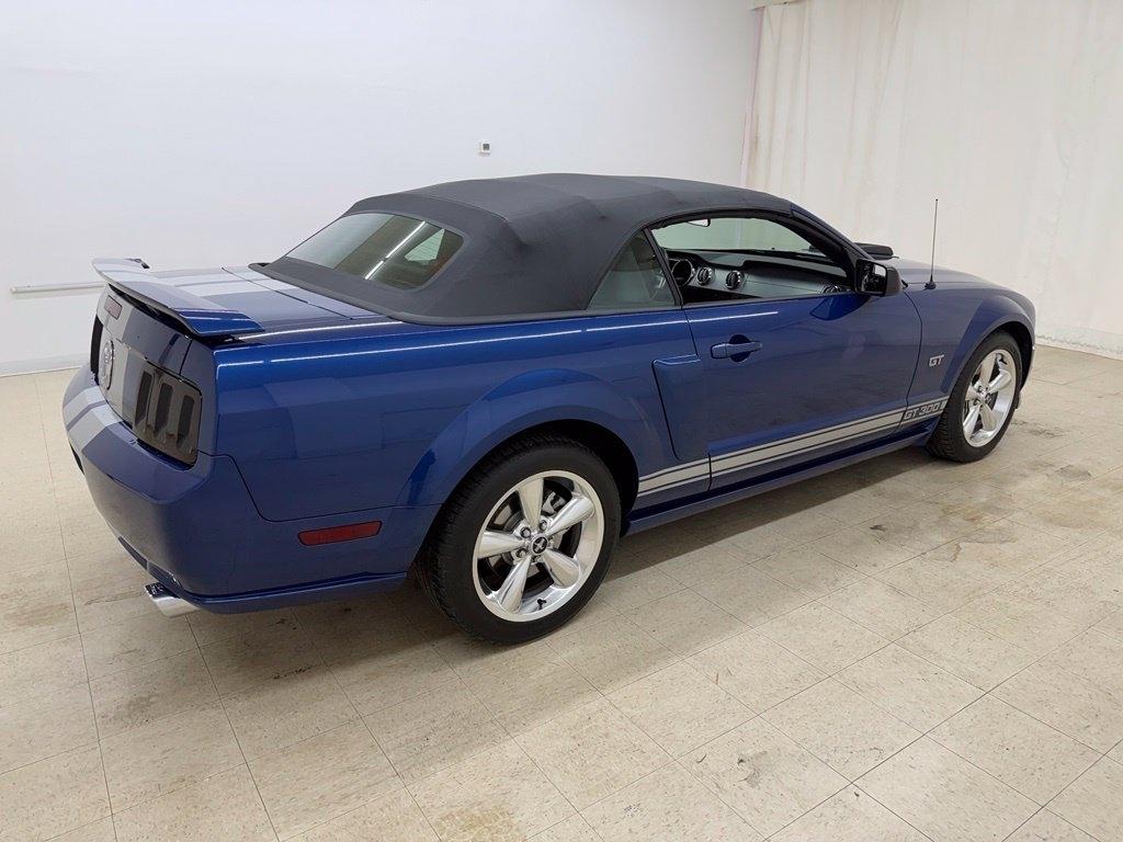 Ford Mustang  2007