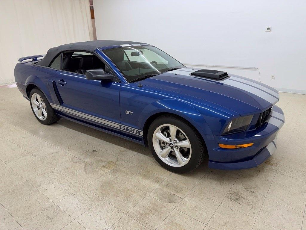 Ford Mustang  2007