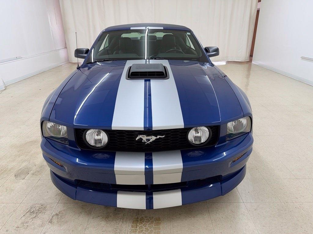 Ford Mustang  2007