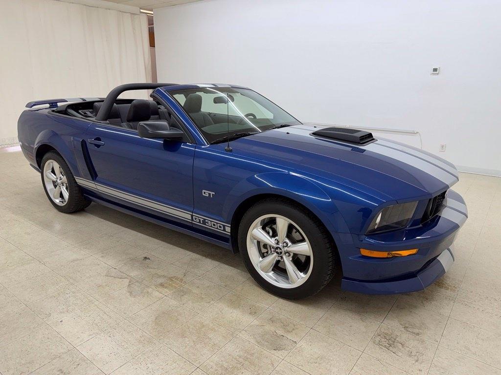 Ford Mustang  2007