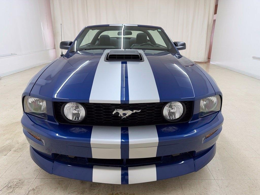 Ford Mustang  2007