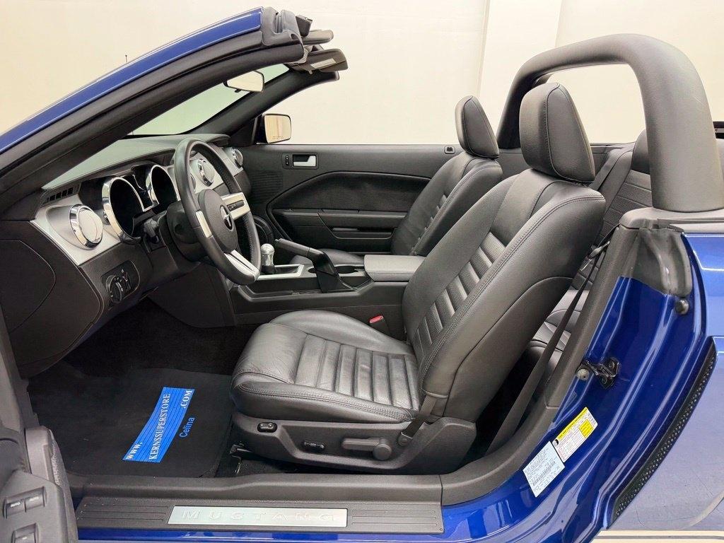 Ford Mustang  2007