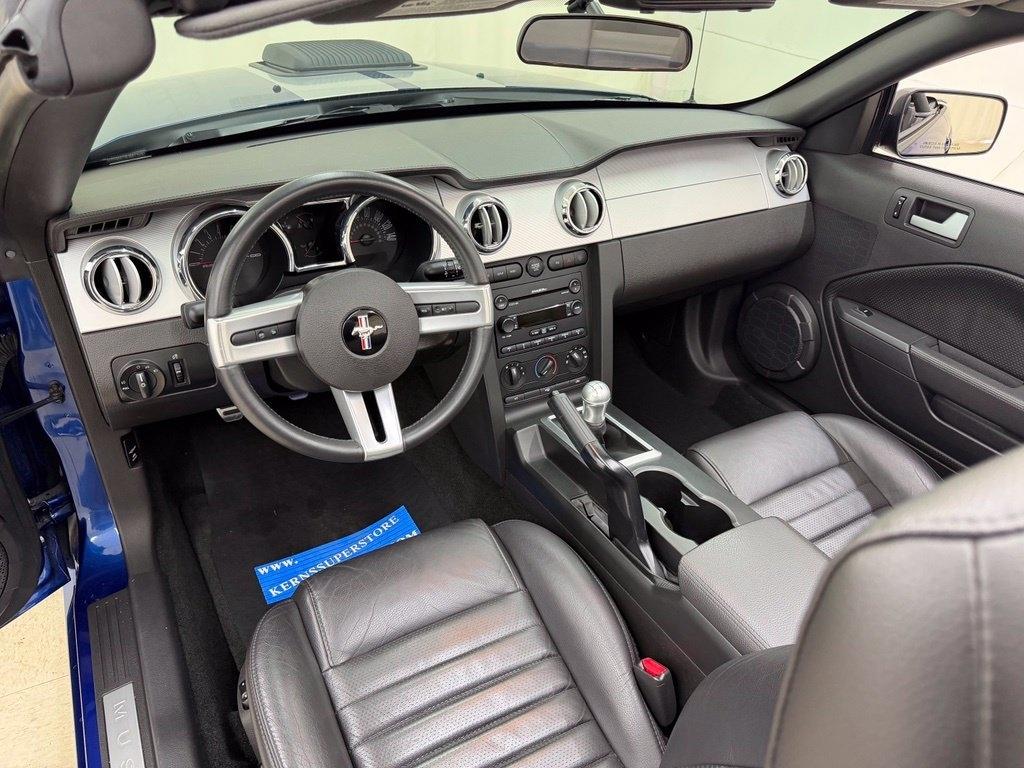Ford Mustang  2007