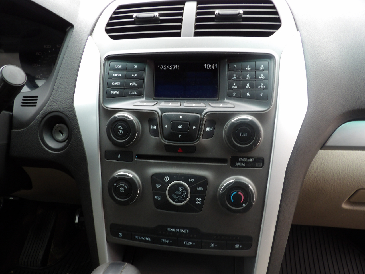 Ford Explorer Base 4WD 2013 Ford Explorer Base 4WD 2013