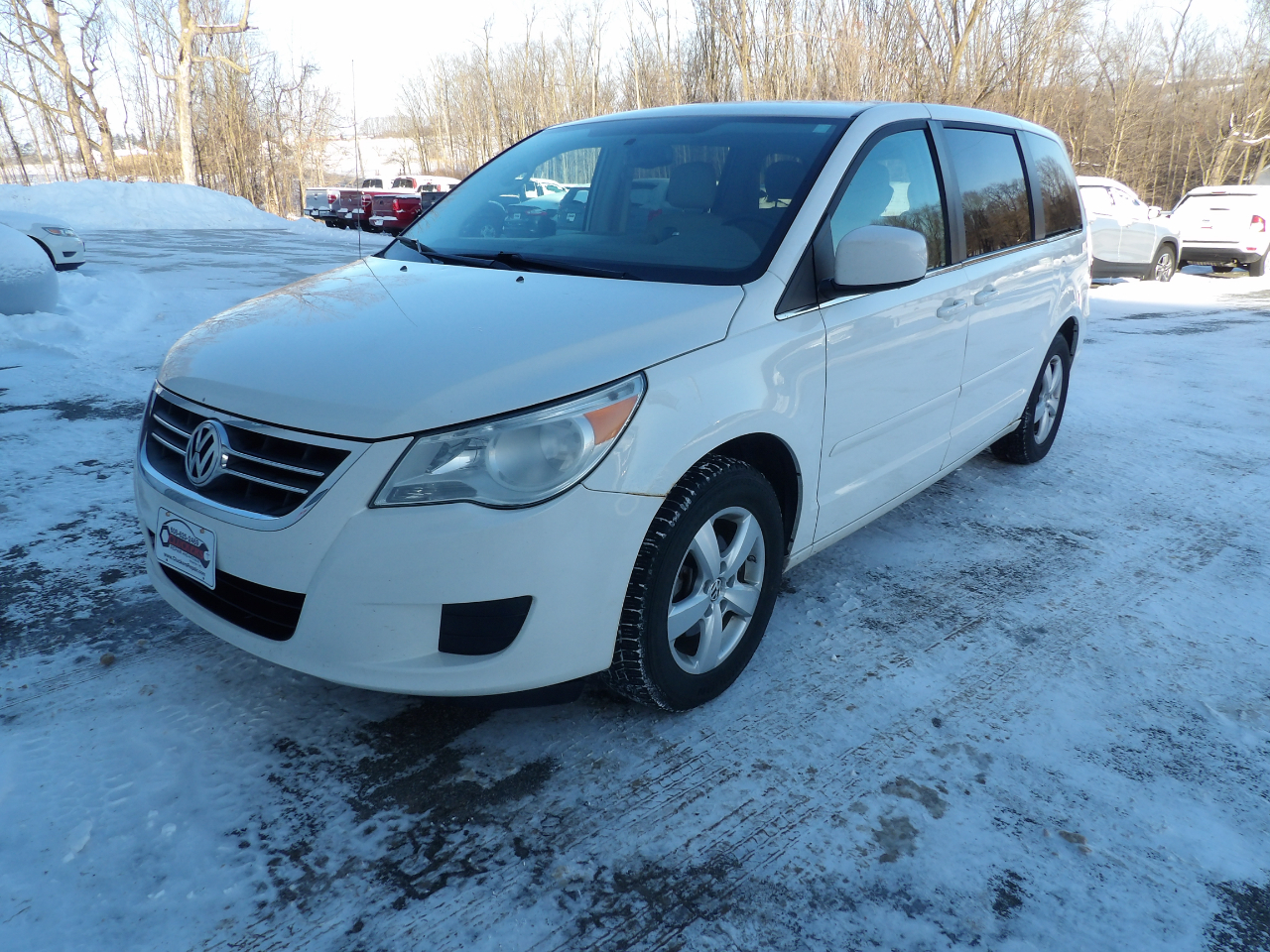 2010 Volkswagen Routan SE