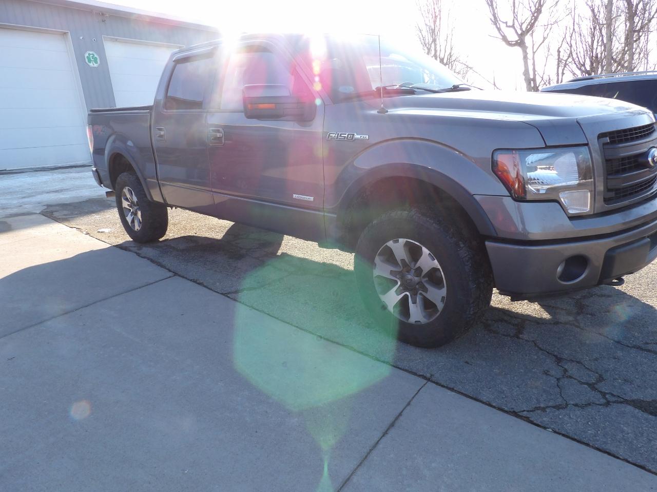 Ford F-150 FX4 SuperCrew 5.5-ft. Bed 4WD 2014