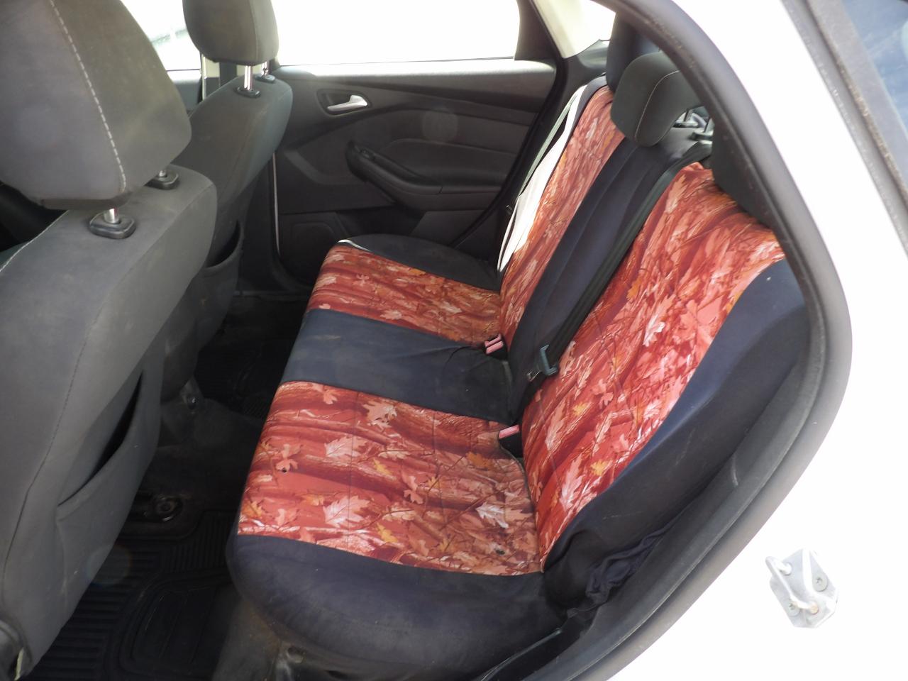 Ford Focus SE Sedan 2014