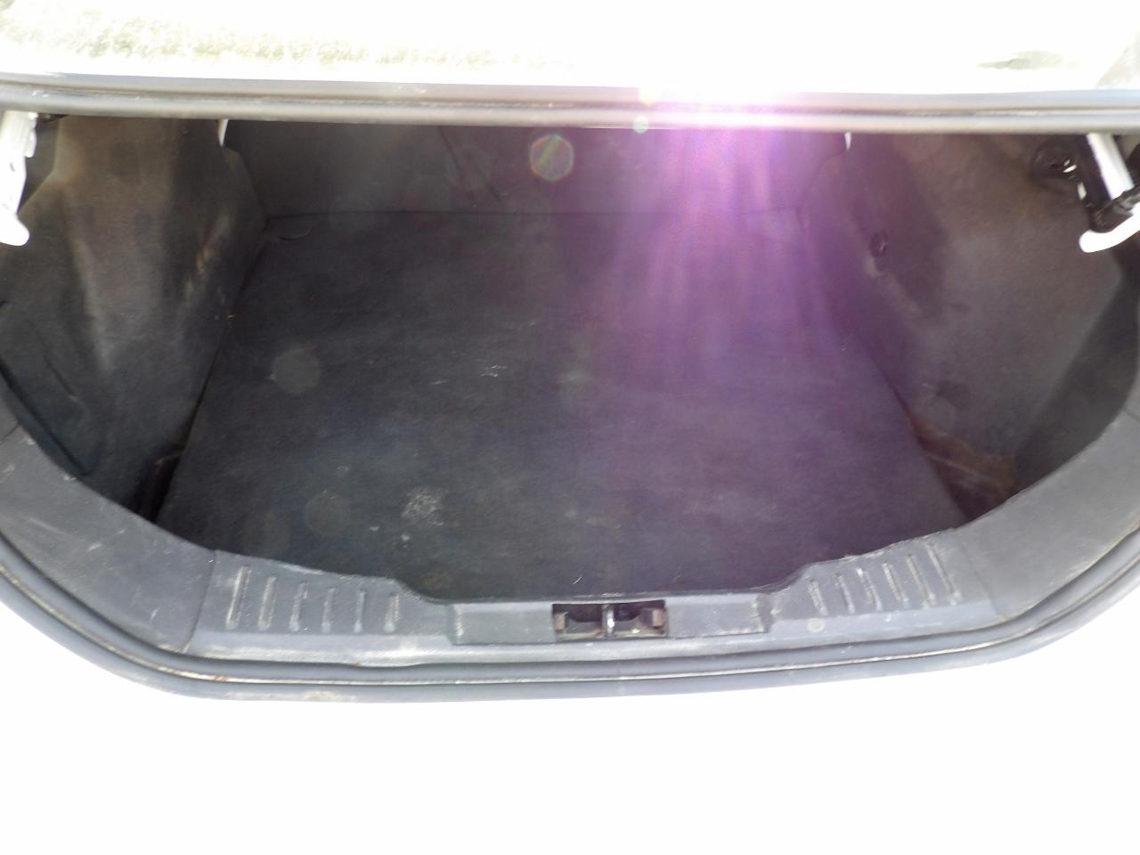 Ford Focus SE Sedan 2014